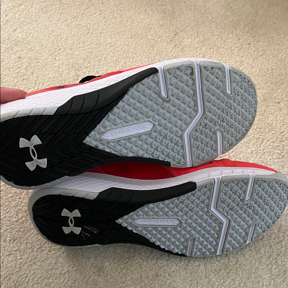 Under Armour Commit Charged - image 3